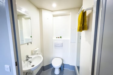 1 bed studio, Potterrow, Old Town, Edinburgh, EH89BT - Image 6